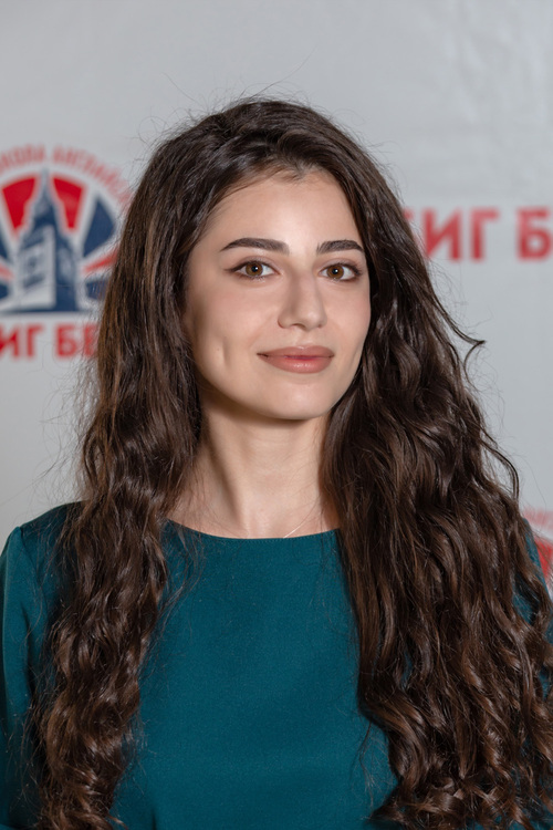 Айтач Фариговна преподаватель английского языка